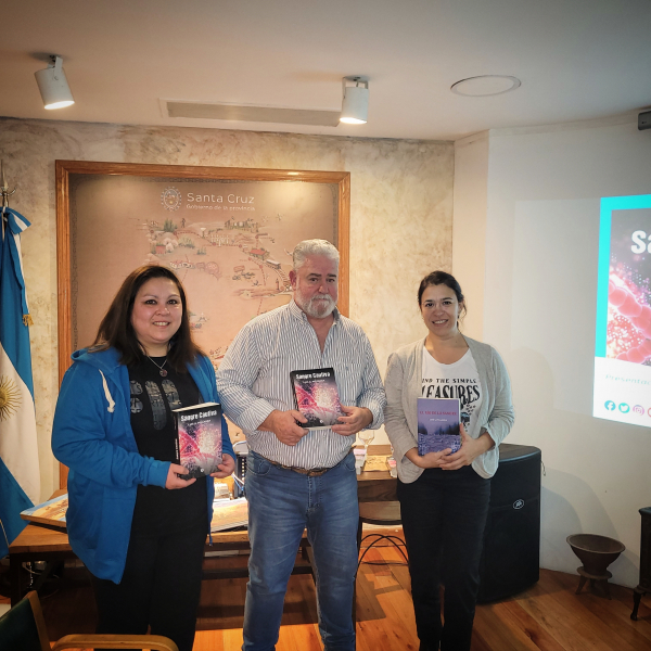 El escritor Luis Pellanda presentó su nuevo libro en Casa de Santa Cruz
