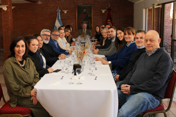 Santa Cruz en CONFEDRO: Noche de las Casas