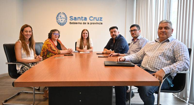 Reunión con la Ministra Costantini en Casa de Santa Cruz