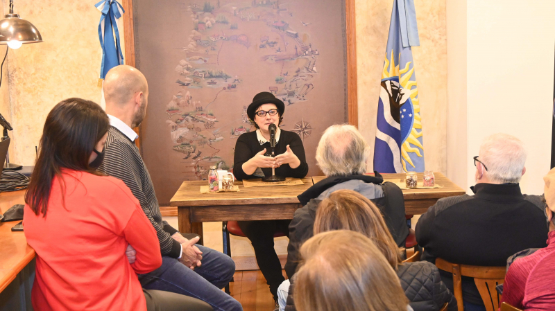 Casa de Santa Cruz inauguró la muestra “Valientes, una historia de mujeres”