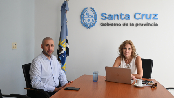 El director de Casa de Santa Cruz recibió a la titular de la Caja de Previsión Social