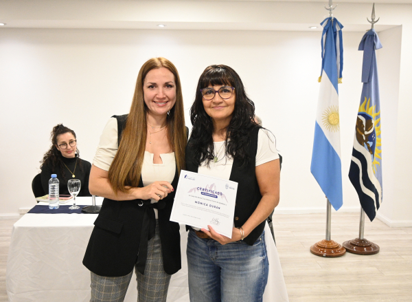 &ldquo;Pidiendo Pista&rdquo;: presentaci&oacute;n de libro y reconocimiento a Veteranos de Guerra de Malvinas