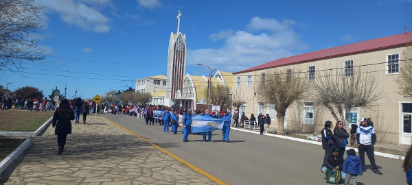 La Casa de Santa Cruz presente en el aniversario de Puerto San Julián