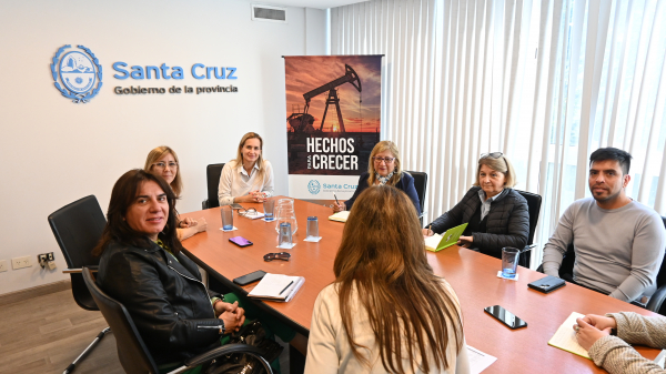 Autoridades de Casa de Santa Cruz recibieron a representantes de Desarrollo Social y Salud de Las Heras