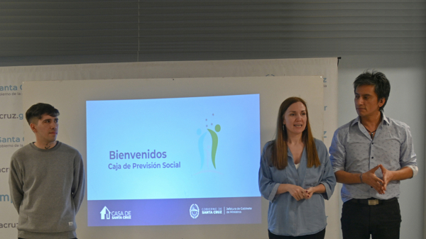 Exitoso taller informativo de la Caja de Previsión Social en Casa de Santa Cruz