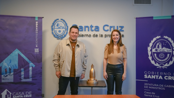 Reunión para promocionar el Festival Nacional Austral del Folklore en Pico Truncado